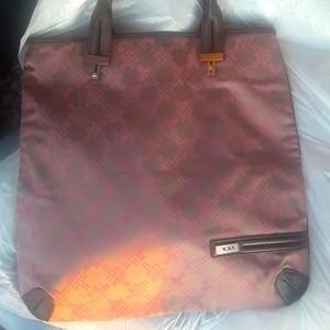 To me signature Slimline magazine tote